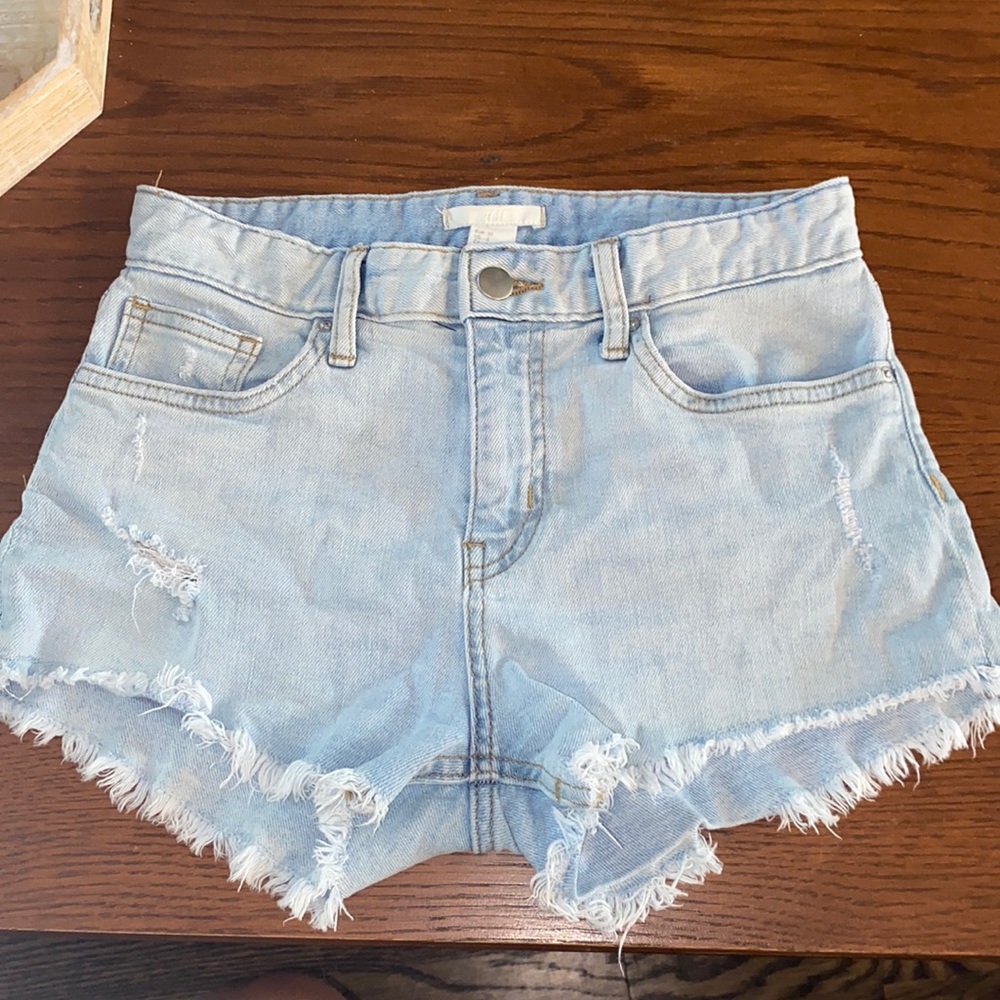 H&M light blue jean shorts!